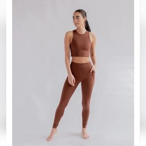 Girlfriend Collective High-Rise Ultralight Legging Brown Size Medium